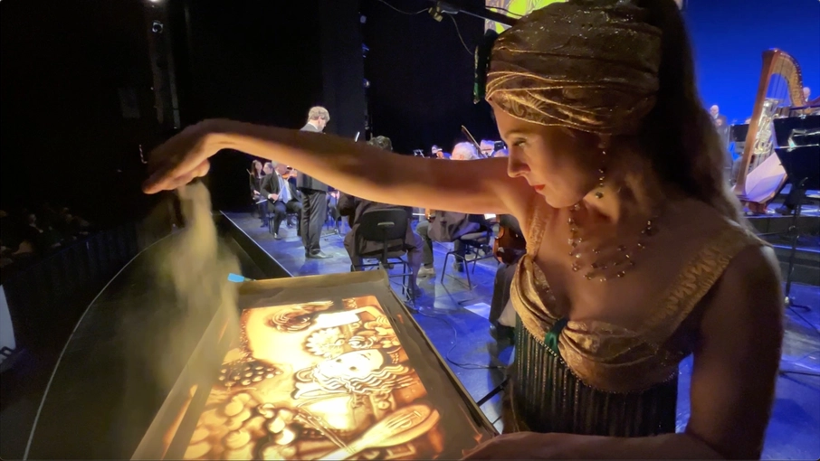 Alyona Voynova - Sand Art - 1